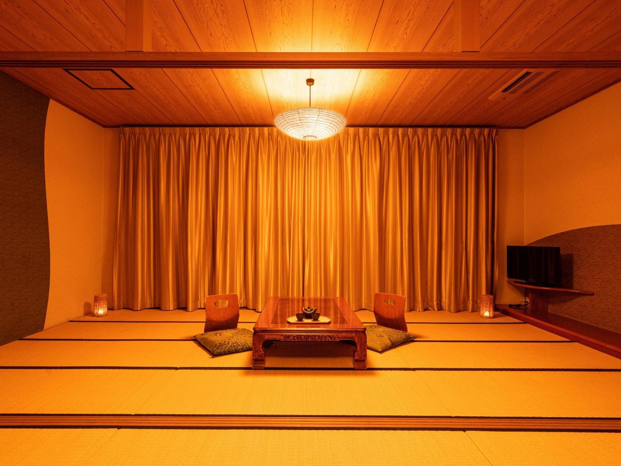Ooedo Onsen Monogatari Premium Fugetsu 4*