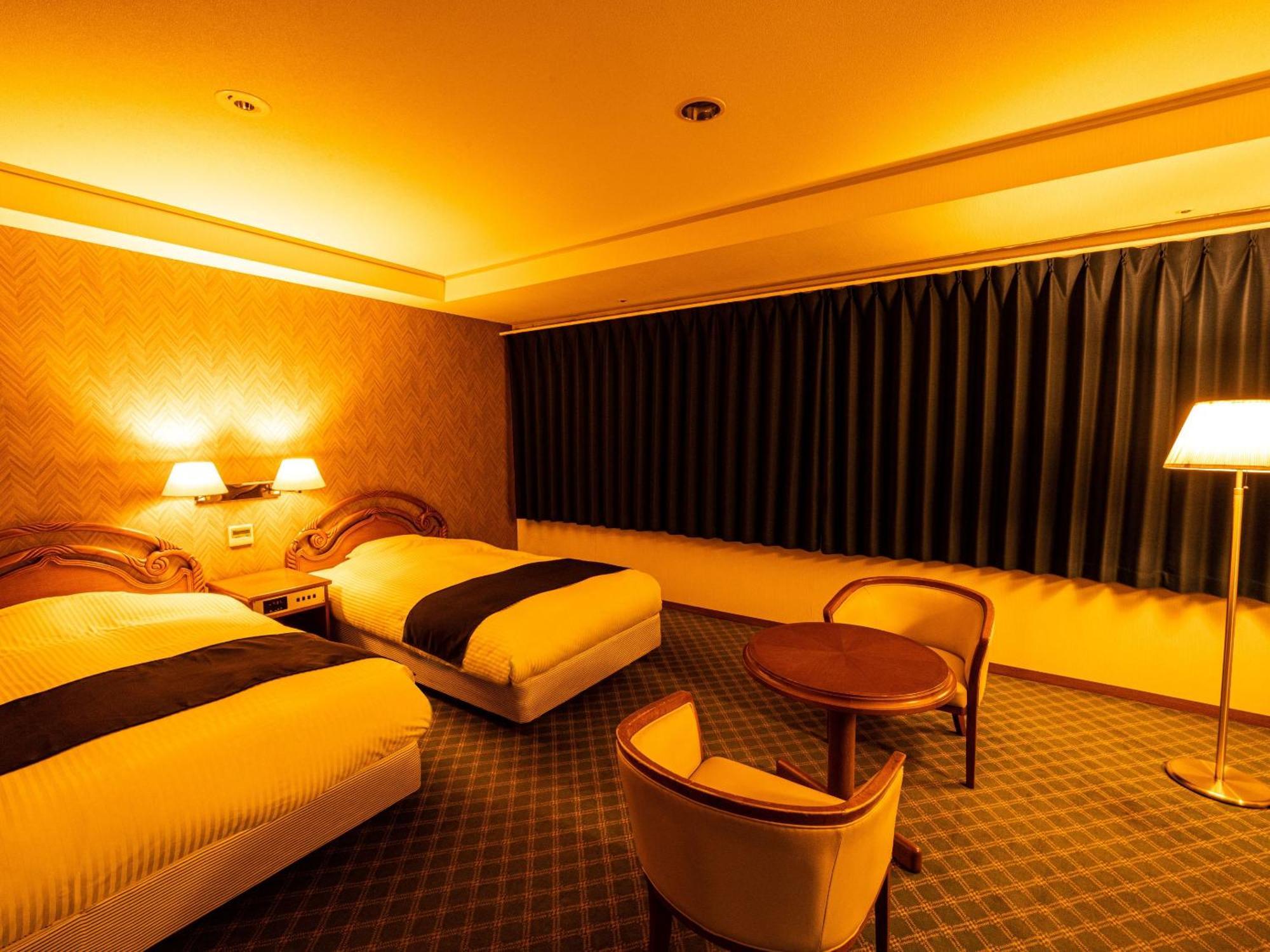 酒店 Ooedo Onsen Monogatari Premium Fugetsu 4*